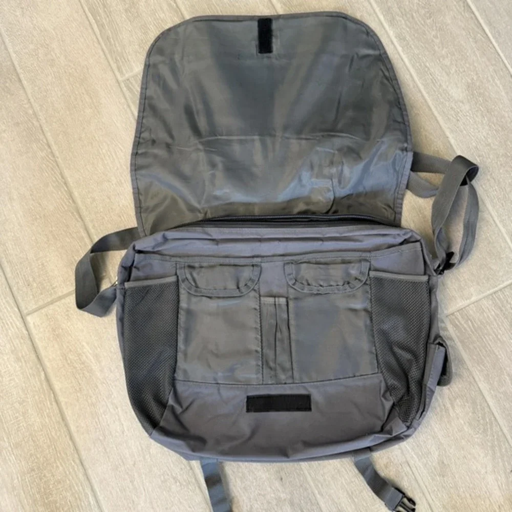 Guess Logo Messenger Bag Grey Nylon Crossbody‎ Laptop Satchel Unisex OS